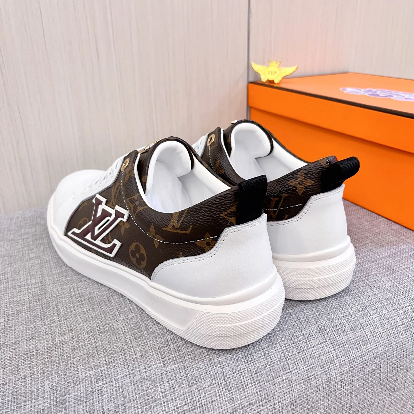 Men's Men's Shoes Men's Shoes💰 420 Men's Men's Shoes💰[LV]🔥Louis Vuitton Men's high-end brand official website 1:1 Latest masterpiece: The upper is made of Italian imported first-layer cowhide with a comfortable and breathable lining➕Original non-slip and wear-resistant outsole🔥, making walking more convenient and comfortable! An exclusive new model, a stunning work, a beautiful 1:1 replica [color] compared to the official quality! Create a fashionable personality to set off your uniqueness! A must-have for trendy men! Classic🔥Size: 38-44 Color: 🔥Multiple colors available🔥.